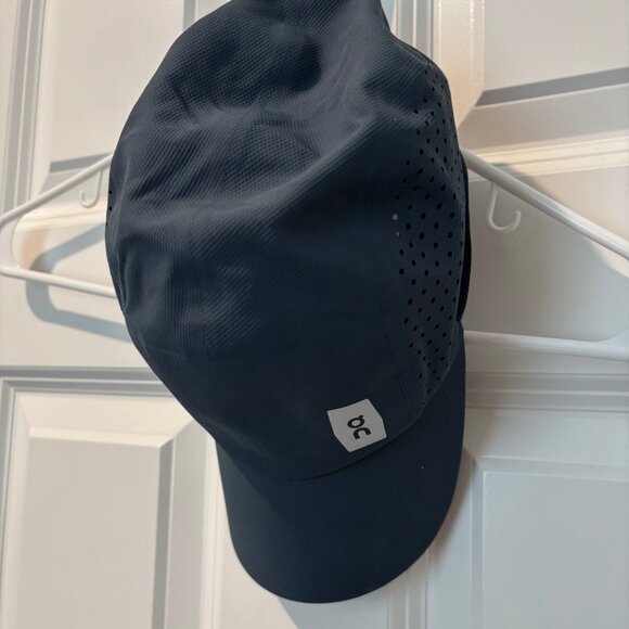 On Running Blue Women's Cap - Picture 7 of 8